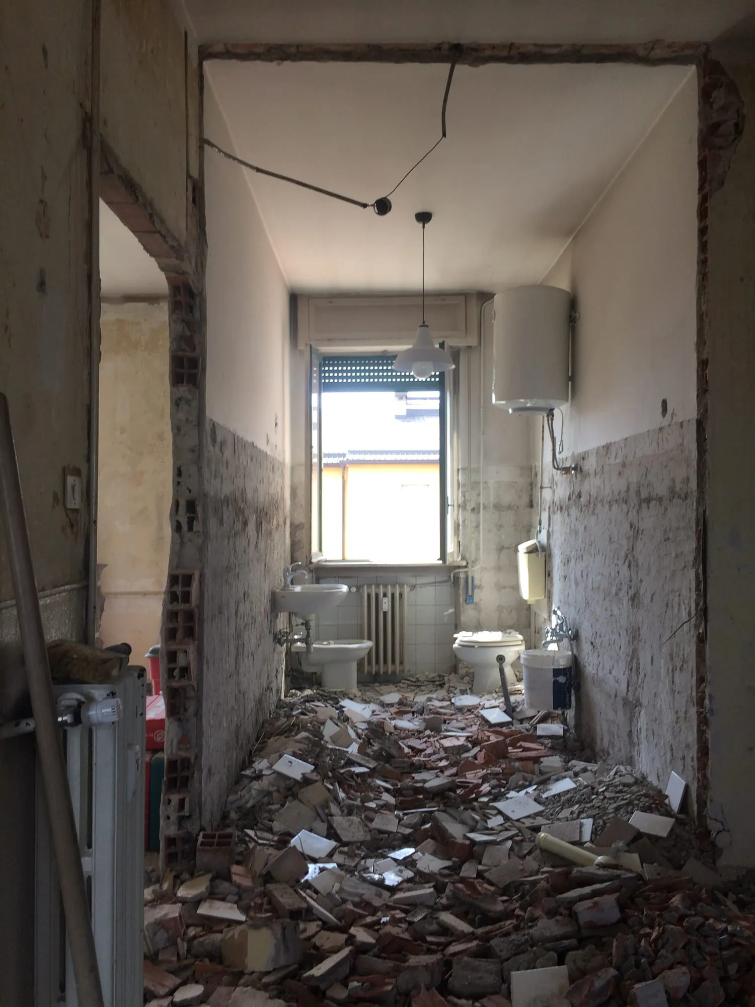 Appartamento viale Jenner, Milano, Milano: Demolizioni