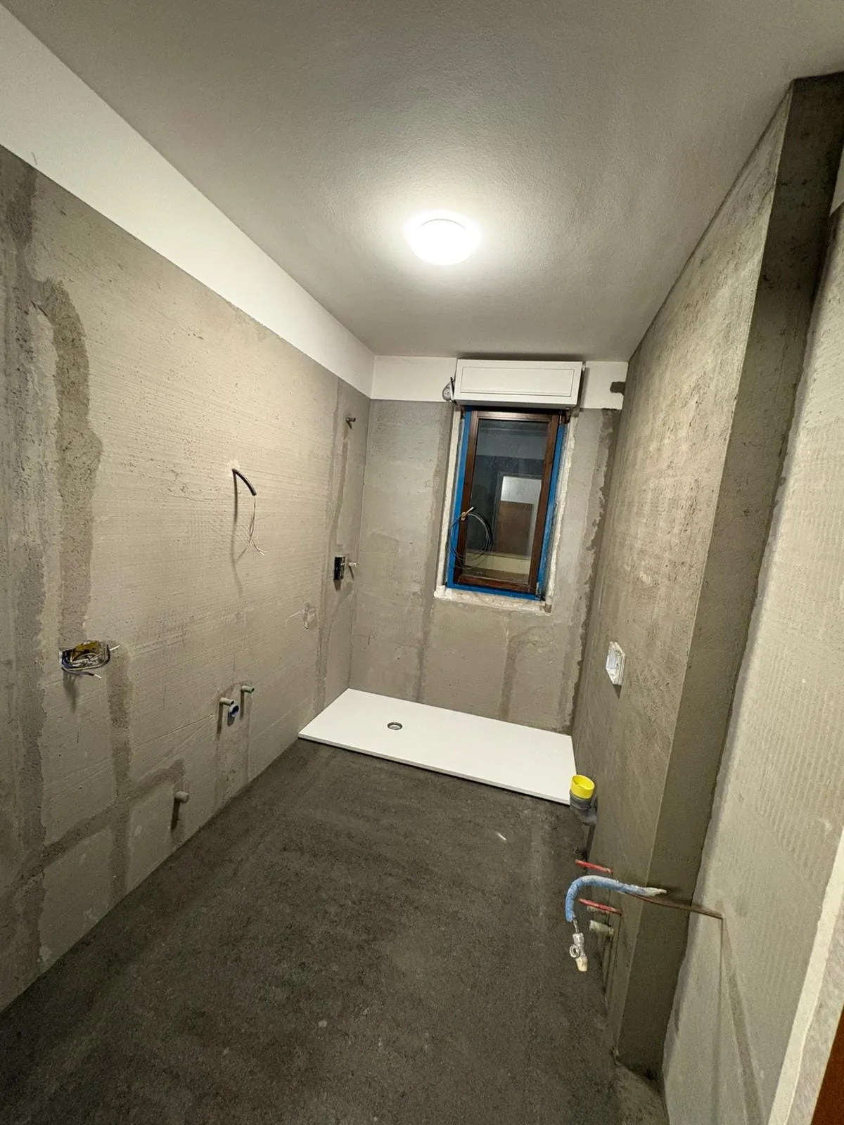 Bagno, Monza, Monza (MB): Preparazione per inizio posa