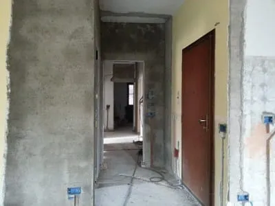 Disimpegno zona notte, prima dell'intervento